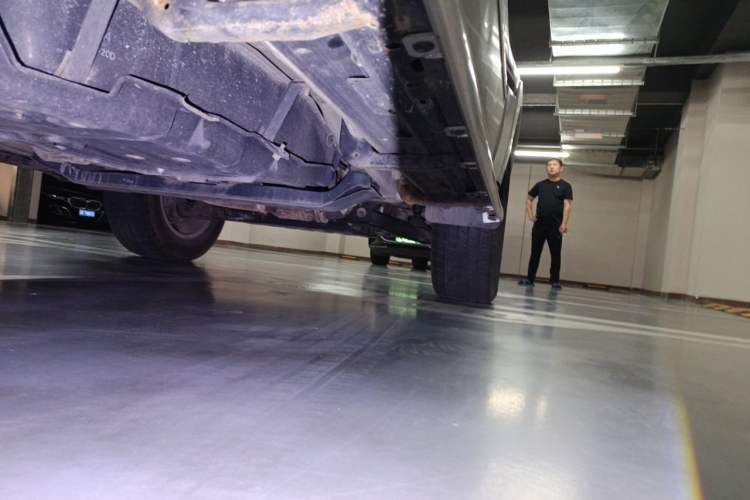 Used Mitsubishi Pajero  Chassis Rear Right