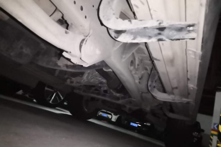 Used Mitsubishi Pajero 2019 3.0L Automatic Standard Edition Chassis Rear Right