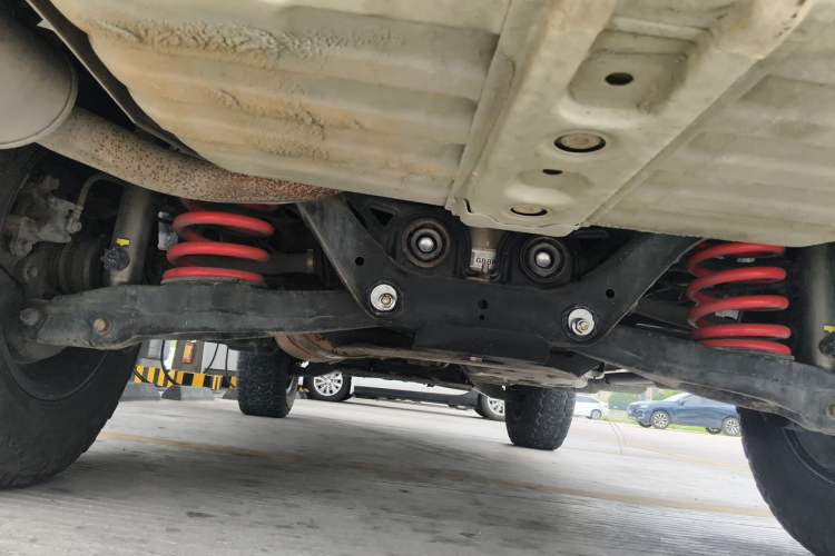 Used Mitsubishi Pajero  Chassis Rear