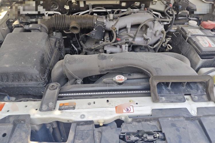 Used Mitsubishi Pajero 2019 3.0L Automatic Comfort Edition Engine Bay