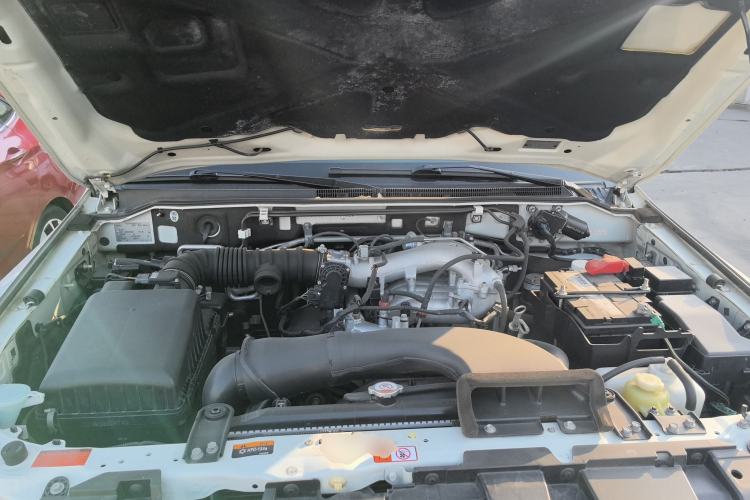 Used Mitsubishi Pajero 2019 3.0L Automatic Prestige Edition Engine Bay