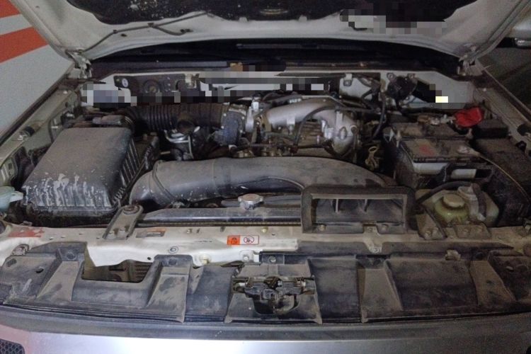 Used Mitsubishi Pajero 2019 3.0L Automatic Comfort Edition Engine Bay
