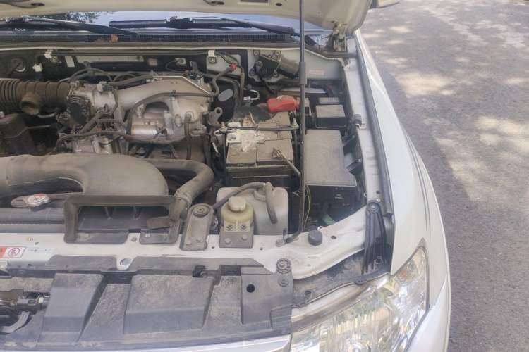 Used Mitsubishi Pajero 2019 3.0L Automatic Standard Edition Engine Bay Left
