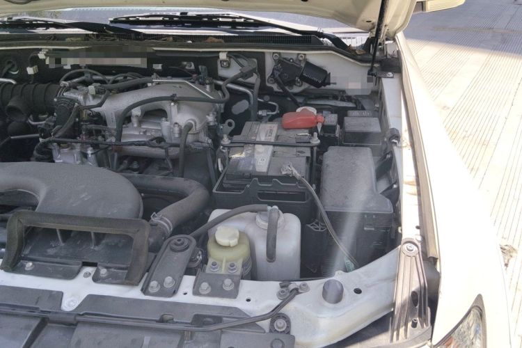 Used Mitsubishi Pajero 2019 3.0L Automatic Luxury Edition Engine Bay Left