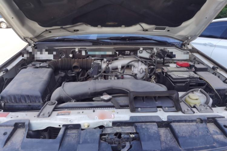 Used Mitsubishi Pajero 2019 3.0L Automatic Comfort Edition Engine Bay