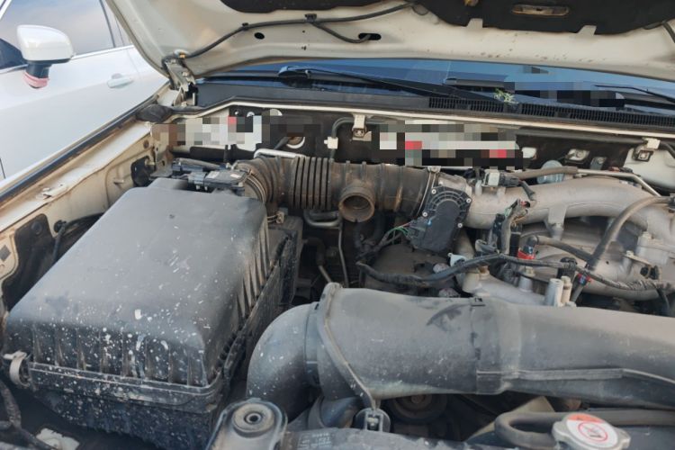 Used Mitsubishi Pajero  Engine Bay Right