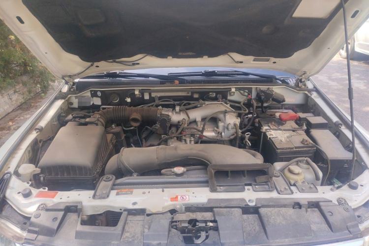 Used Mitsubishi Pajero 2019 3.0L Automatic Standard Edition Engine Bay