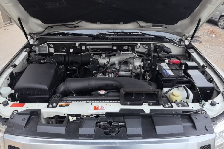 Used Mitsubishi Pajero 2019 3.0L Automatic Standard Edition Engine Bay