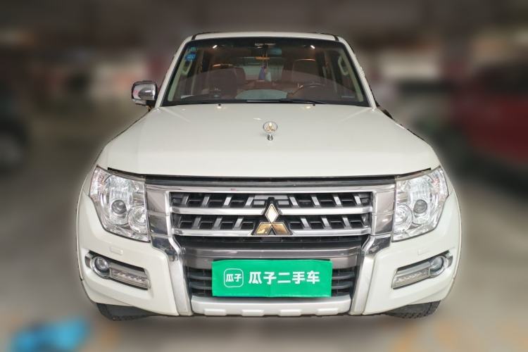 Used Mitsubishi Pajero 2019 V97 3.8L 5-Door GLS Sunroof Dual Differential – Middle East Front