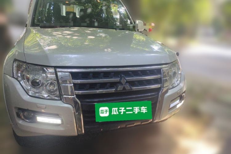Used Mitsubishi Pajero 2019 3.0L Automatic Comfort Edition Front