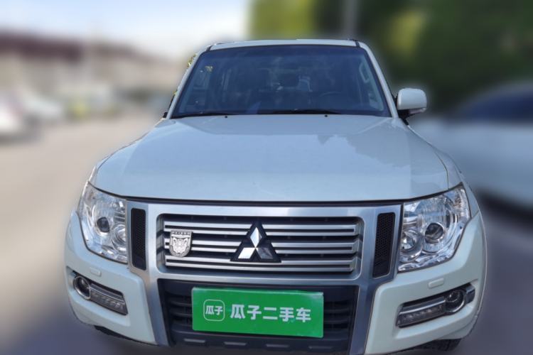 Used Mitsubishi Pajero 2019 3.0L Automatic Comfort Edition Front
