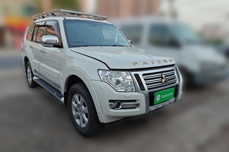 Used Mitsubishi Pajero 2019 3.0L Automatic Prestige Edition Front Right 45 Deg