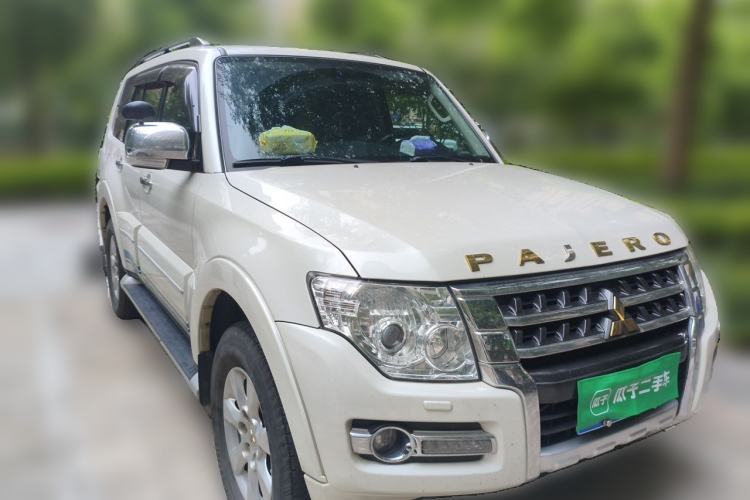 Used Mitsubishi Pajero 2019 3.0L Automatic Prestige Edition Front Right 45 Deg