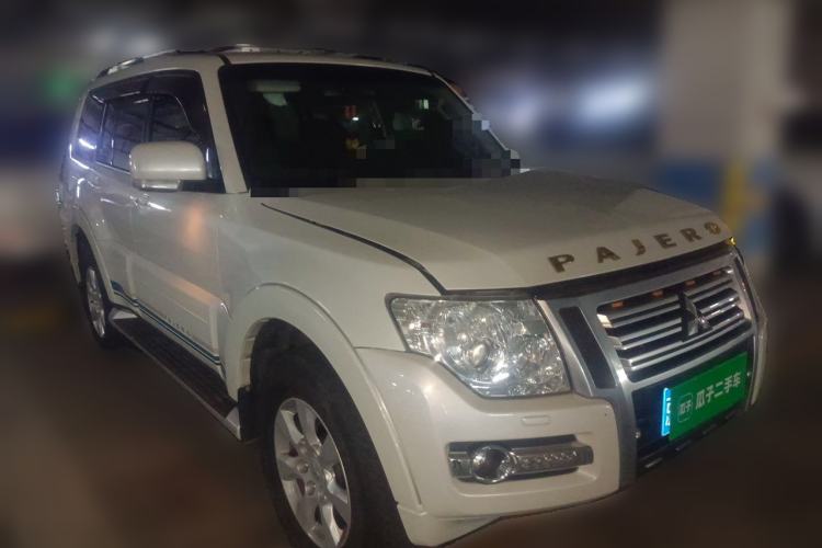 Used Mitsubishi Pajero 2019 3.0L Automatic Comfort Edition Front Right 45 Deg