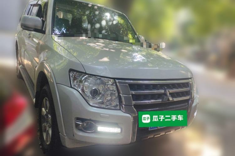 Used Mitsubishi Pajero 2019 3.0L Automatic Comfort Edition Front Right 45 Deg