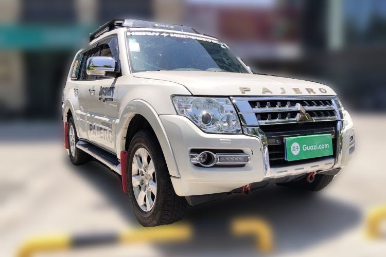 Used Mitsubishi Pajero 2019 3.0L Automatic Luxury Edition Front Right 45 Deg
