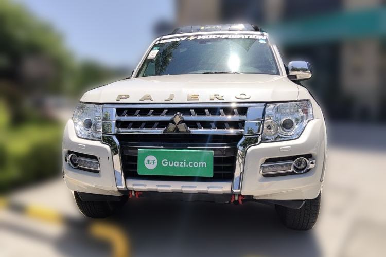 Used Mitsubishi Pajero 2019 3.0L Automatic Luxury Edition Front