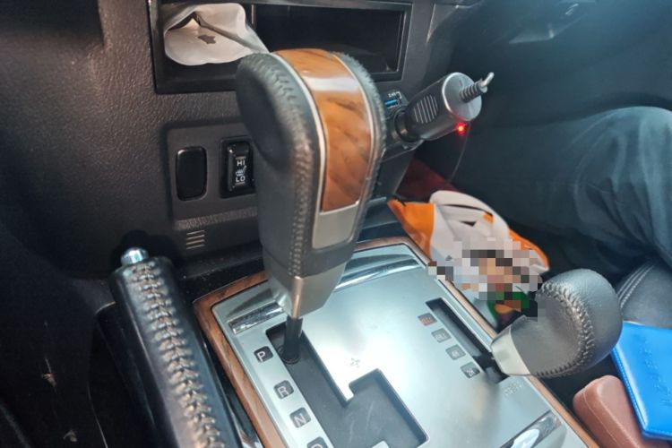 Used Mitsubishi Pajero  Gear Lever