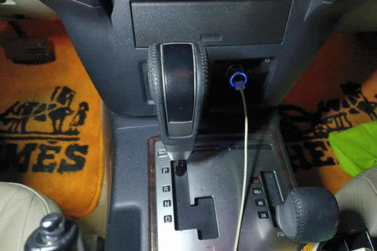 Used Mitsubishi Pajero  Gear Lever