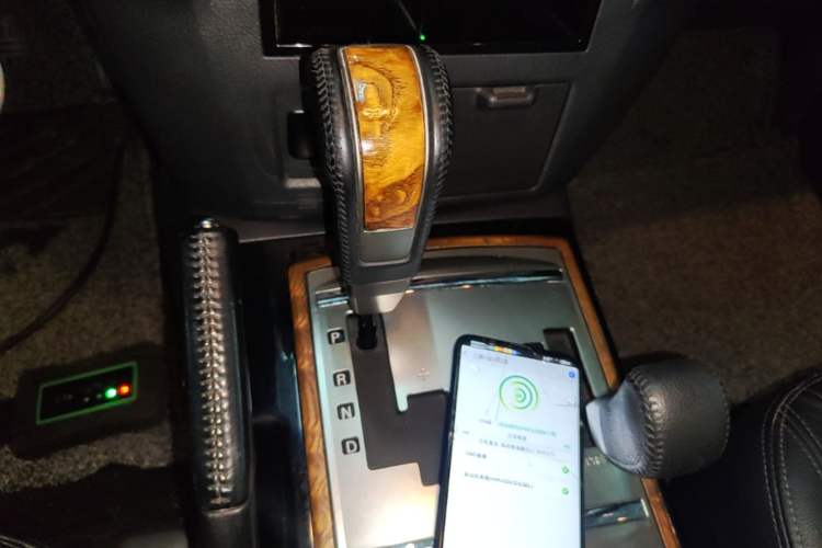 Used Mitsubishi Pajero 2019 3.0L Automatic Luxury Edition Gear Lever