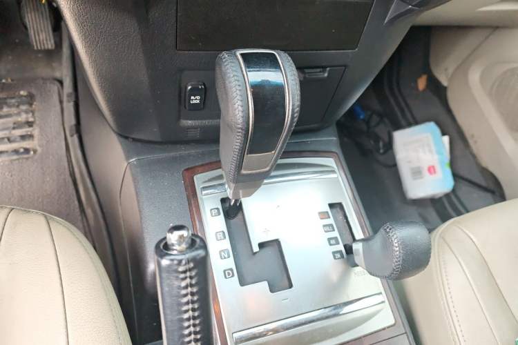 Used Mitsubishi Pajero  Gear Lever