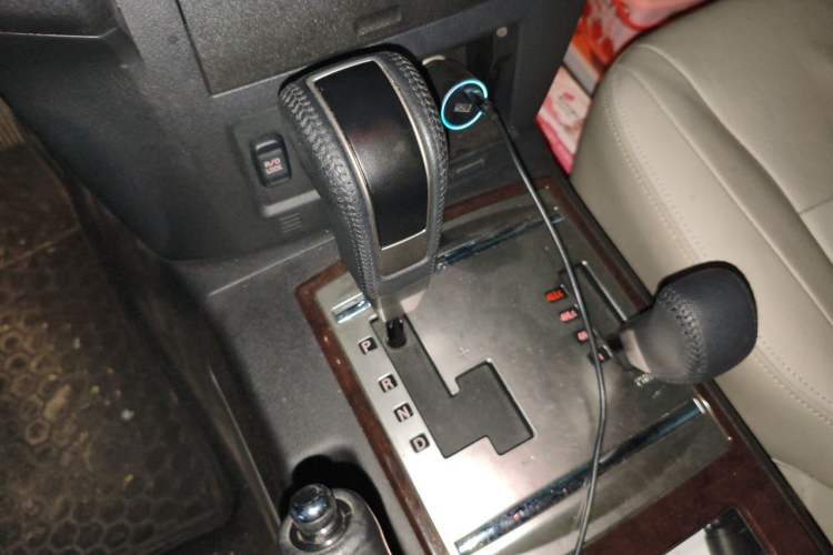 Used Mitsubishi Pajero 2019 V97 3.8L 5-Door GLS Sunroof Dual Differential – Middle East Gear Lever