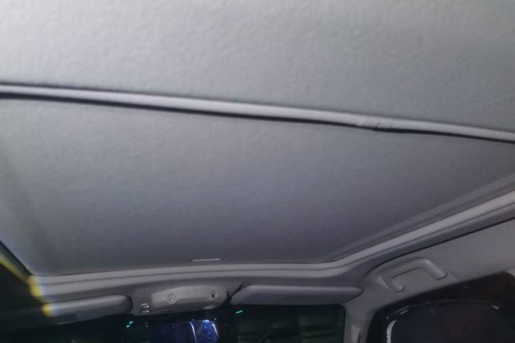 Used Mitsubishi Pajero 2019 3.0L Automatic Standard Edition Headliner