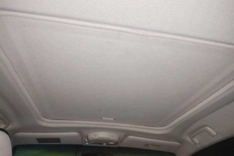 Used Mitsubishi Pajero 2019 V97 3.8L 5-Door GLS Middle East Edition Headliner