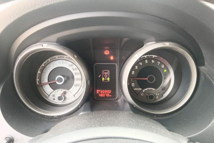 Used Mitsubishi Pajero  Instrument Cluster