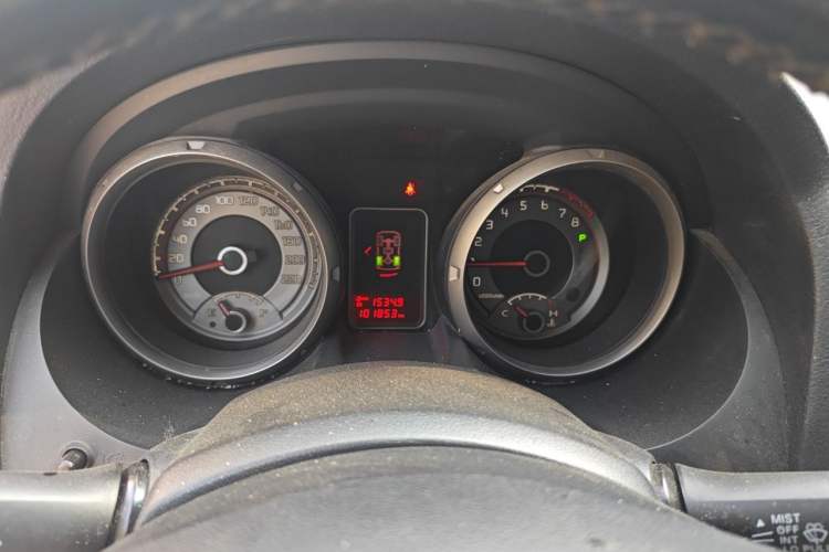 Used Mitsubishi Pajero  Instrument Cluster