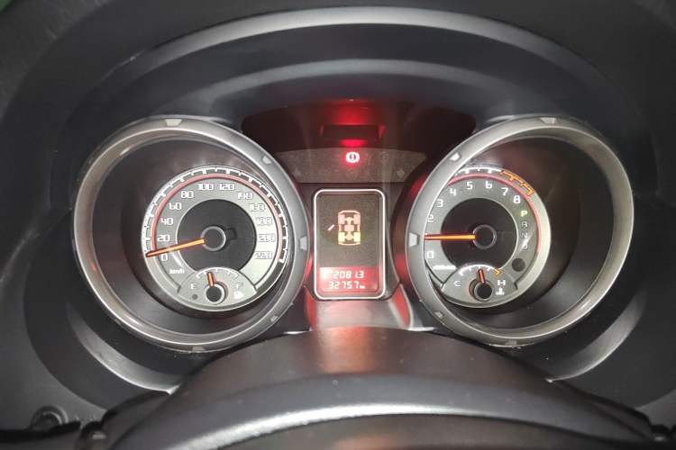 Used Mitsubishi Pajero 2019 V97 3.8L 5-Door GLS Middle East Edition Instrument Cluster