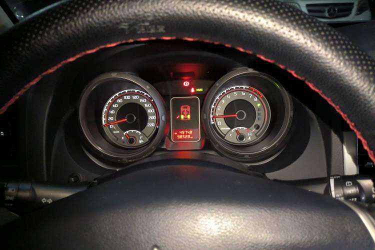 Used Mitsubishi Pajero  Instrument Cluster