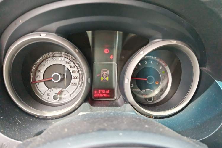 Used Mitsubishi Pajero  Instrument Cluster