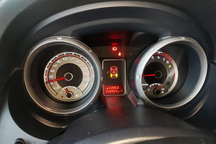 Used Mitsubishi Pajero 2019 V97 3.8L 5-Door GLS Middle East Edition Instrument Cluster