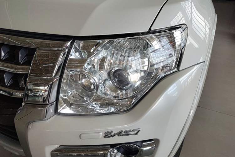 Used Mitsubishi Pajero 2019 V97 3.8L 5-Door GLS Middle East Edition Left Front Headlight