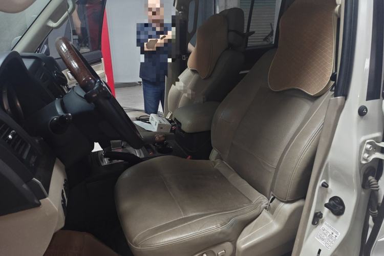 Used Mitsubishi Pajero  Left Front Seat