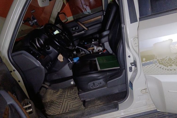Used Mitsubishi Pajero 2019 3.0L Automatic Comfort Edition Left Front Seat