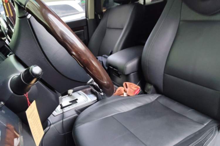 Used Mitsubishi Pajero 2019 V97 3.8L 5-Door GLS Sunroof Dual Differential – Middle East Left Front Seat