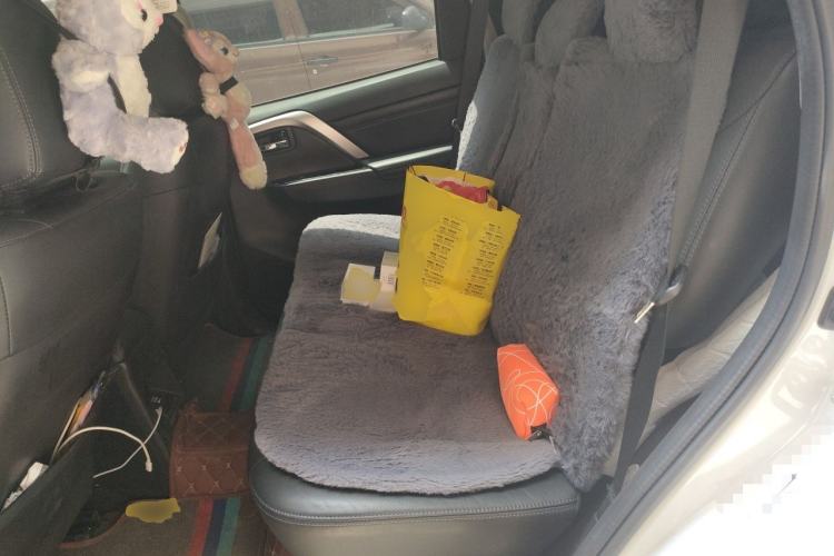 Used Mitsubishi Pajero  Left Rear Seat
