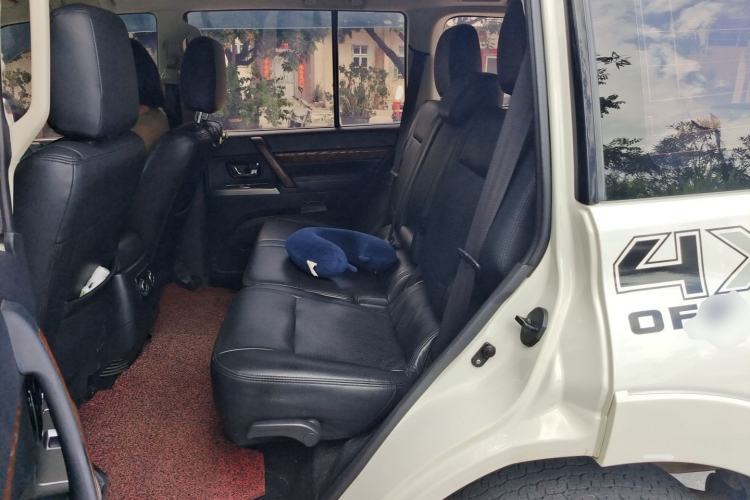 Used Mitsubishi Pajero 2019 3.0L Automatic Comfort Edition Left Rear Seat