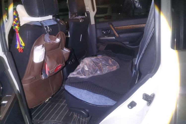 Used Mitsubishi Pajero 2019 3.0L Automatic Standard Edition Left Rear Seat