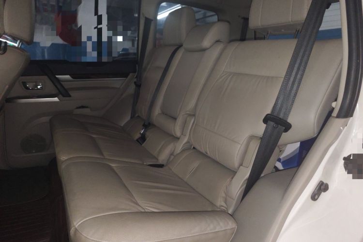 Used Mitsubishi Pajero  Left Rear Seat