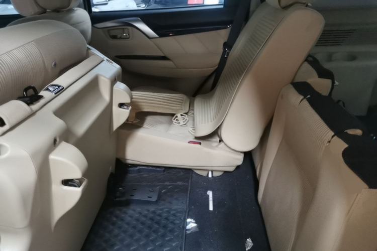 Used Mitsubishi Pajero 2019 3.0L Automatic Standard Edition Left Rear Seat