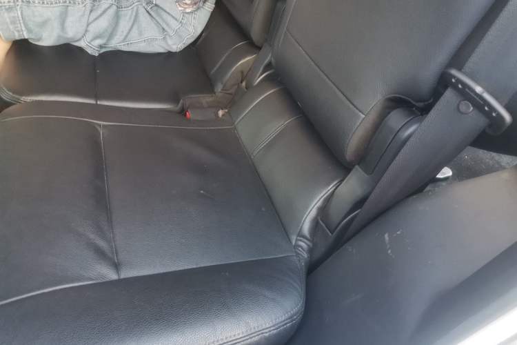 Used Mitsubishi Pajero  Left Rear Seat