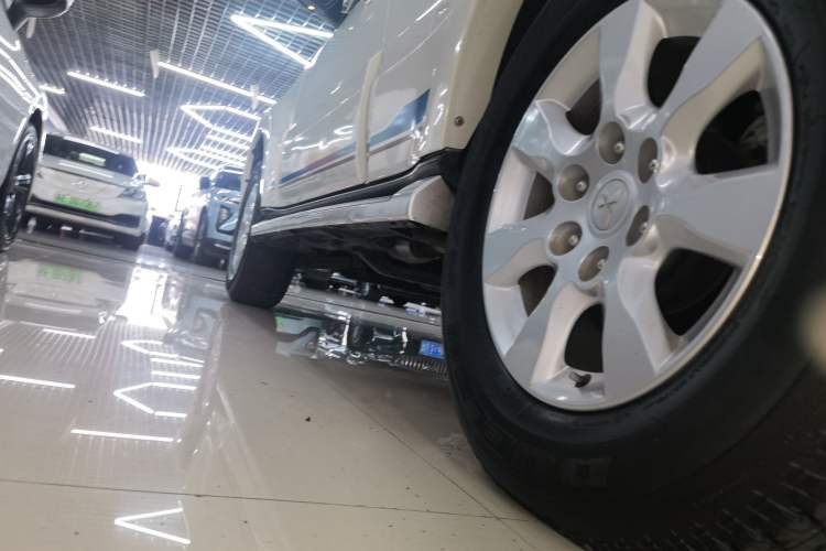 Used Mitsubishi Pajero 2019 3.0L Automatic Luxury Edition Left Side Sill