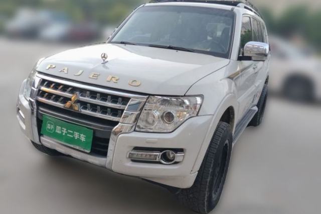 Used Mitsubishi Pajero 2019 V97 3.8L 5-Door GLS Sunroof Dual Differential – Middle East