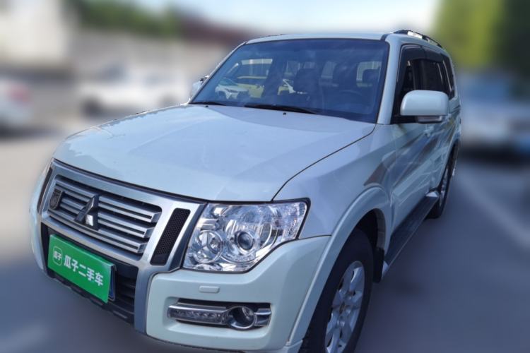 Used Mitsubishi Pajero 2019 3.0L Automatic Comfort Edition Guazi used car, China used car export, Used car for sale, Used cars, Cheapest cars for sale