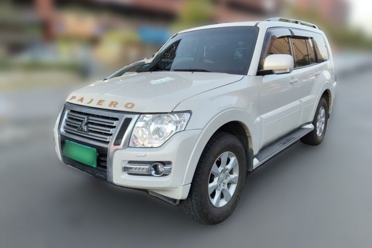 Mitsubishi Pajero 2019 3.0L Automatic Standard Edition usata Guazi used car, China used car export, Used car for sale, Used cars, Cheapest cars for sale