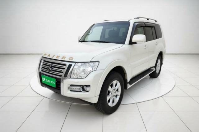 Ojetý Mitsubishi Pajero 2019 3.0L Automatic Standard Edition