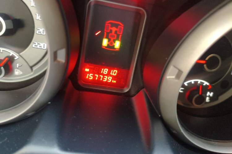 Used Mitsubishi Pajero 2019 3.0L Automatic Prestige Edition Odometer Close Up